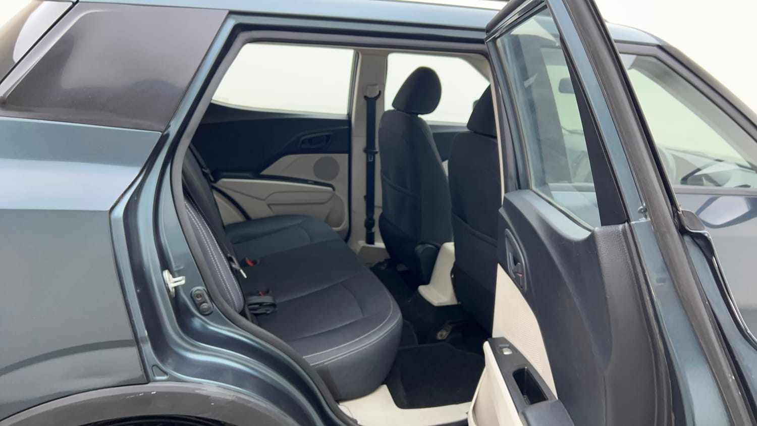 Used 2022 Mahindra XUV 300 W6 1.2 Petrol Petrol Manual interior RIGHT SIDE REAR DOOR CABIN VIEW