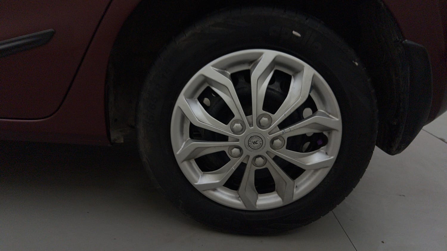 Used 2015 Honda Jazz SV Diesel Diesel Manual tyres LEFT REAR TYRE RIM VIEW