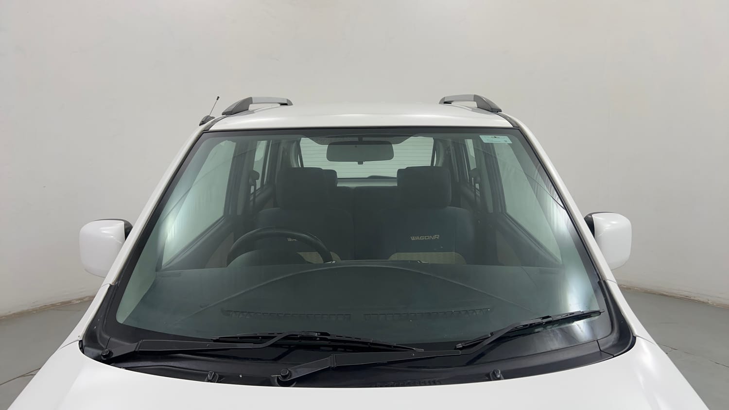 Used 2017 Maruti Suzuki Wagon R 1.0 VXI AMT Petrol Automatic exterior FRONT WINDSHIELD VIEW