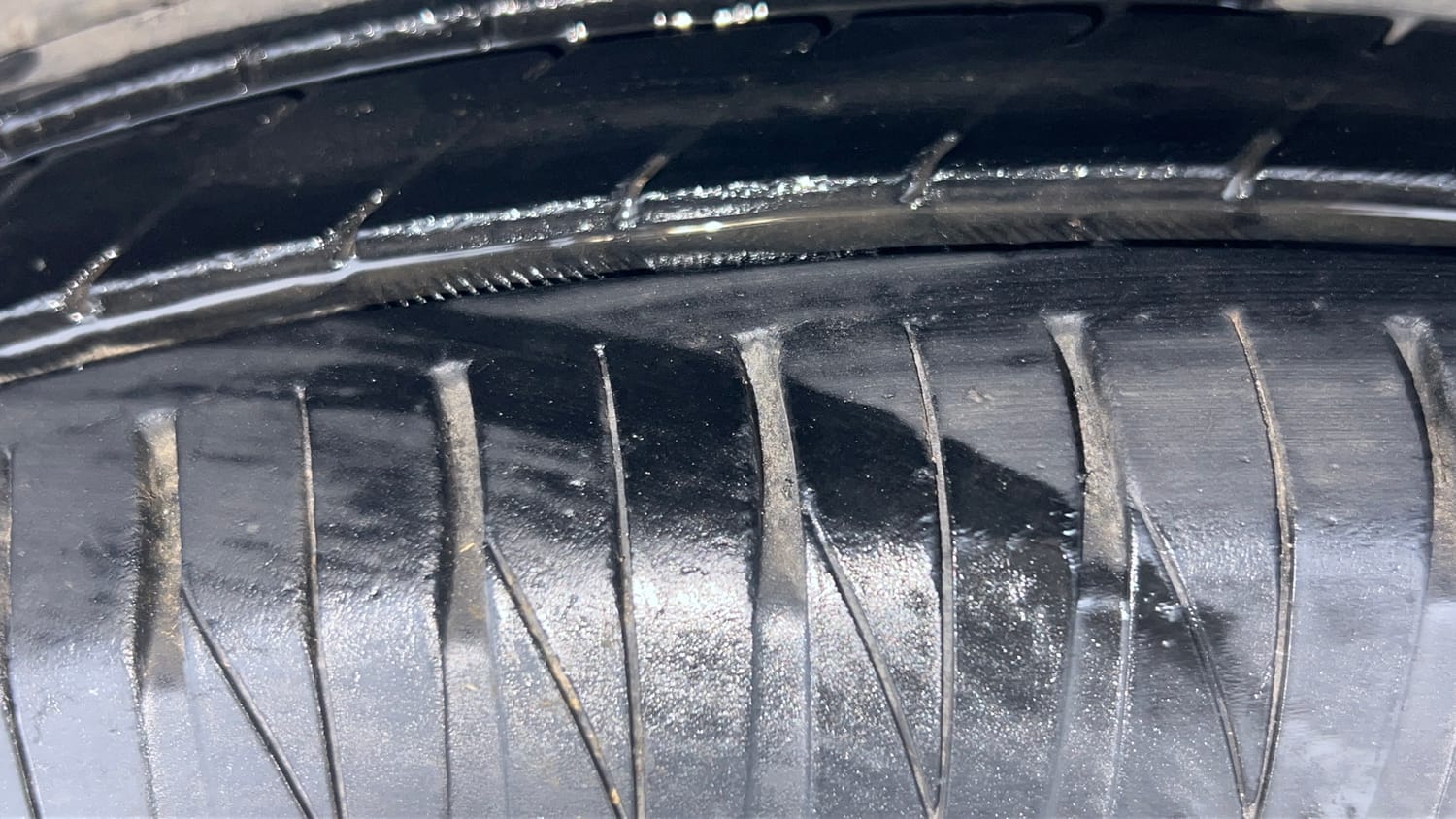 Used 2017 Honda City V Petrol Manual tyres LEFT REAR TYRE TREAD VIEW