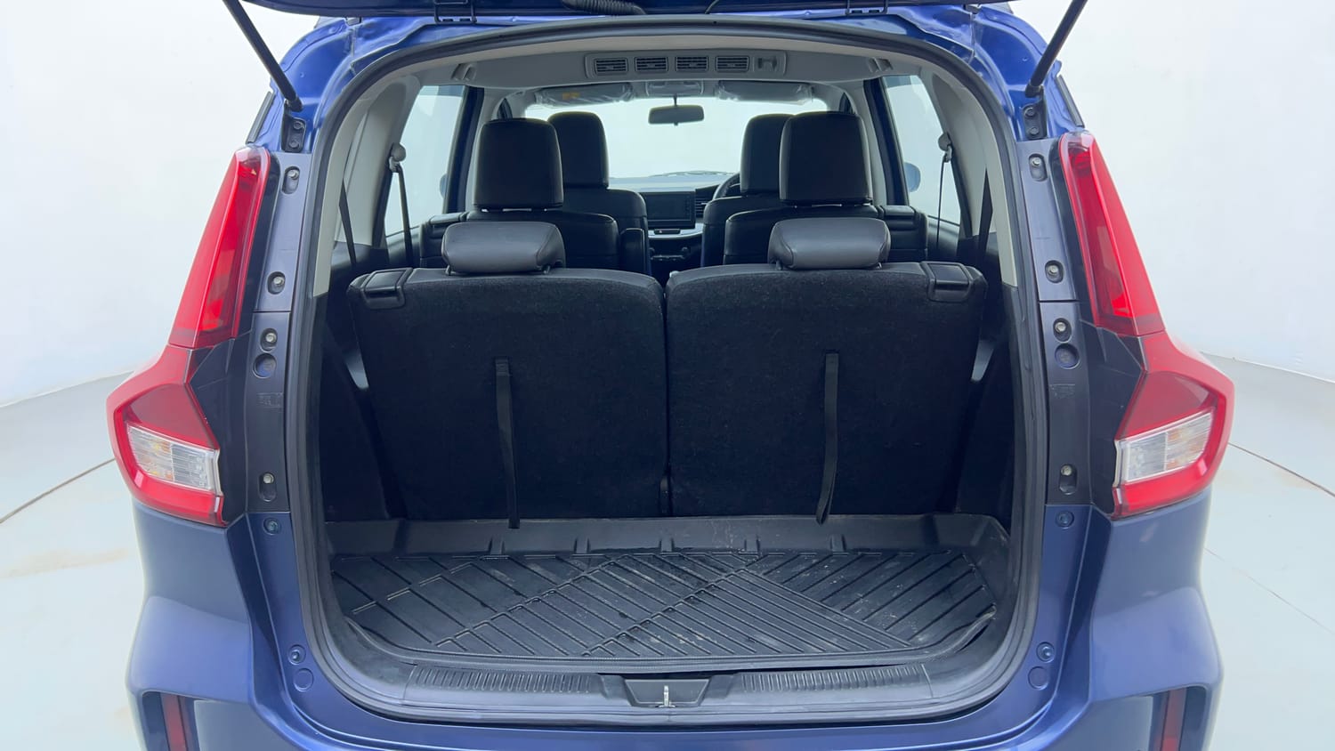 Used 2021 Maruti Suzuki XL6 Alpha AT Petrol Petrol Automatic interior DICKY INSIDE VIEW
