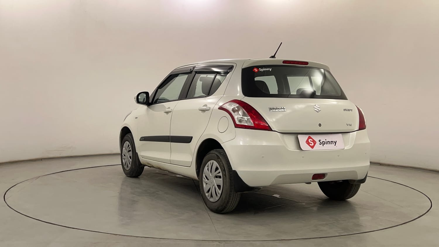 Used 2015 Maruti Suzuki Swift VXi Petrol Manual exterior LEFT REAR CORNER VIEW