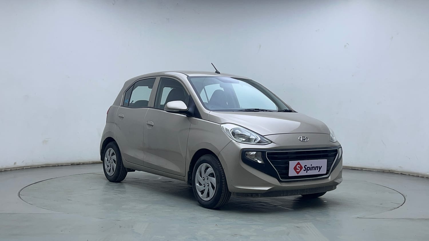 Used 2019 Hyundai Santro Asta Petrol Manual exterior RIGHT FRONT CORNER VIEW
