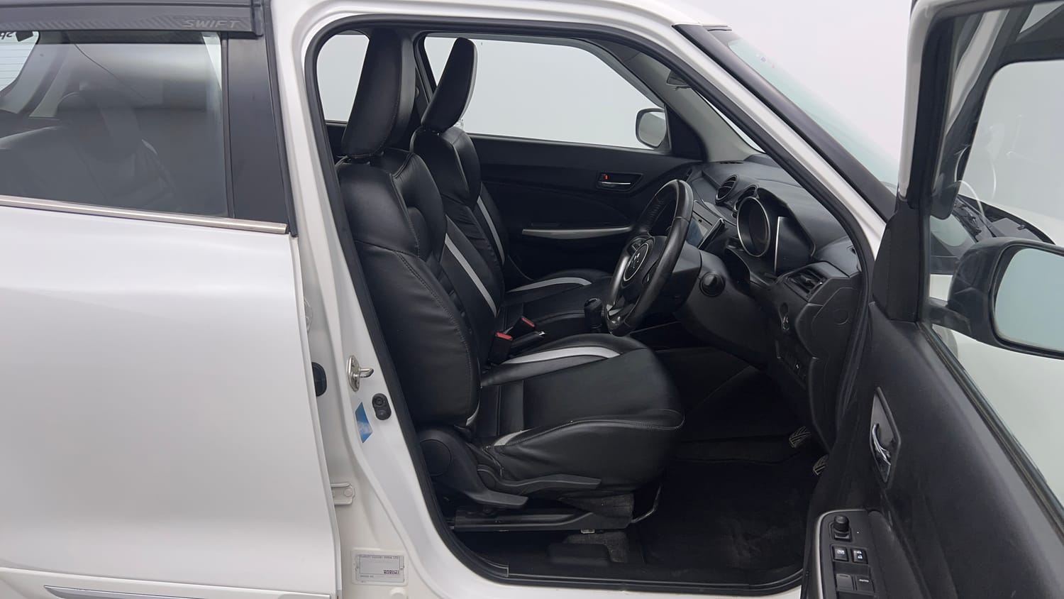 Used 2019 Maruti Suzuki Swift ZXi Plus Petrol Manual interior RIGHT SIDE FRONT DOOR CABIN VIEW