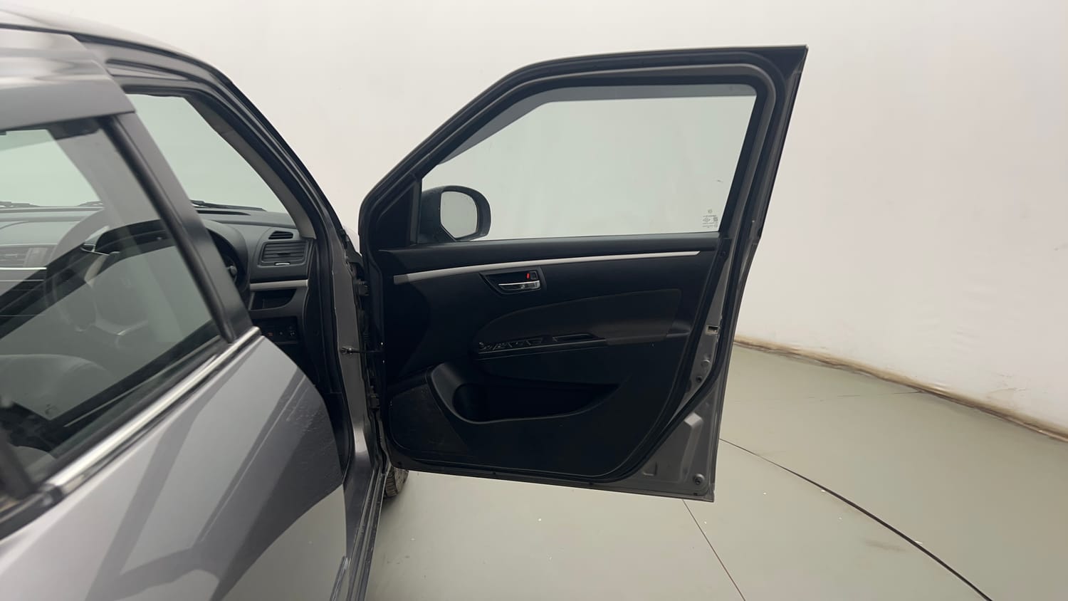 Used 2015 Maruti Suzuki Swift VXi Petrol Manual interior RIGHT FRONT DOOR OPEN VIEW