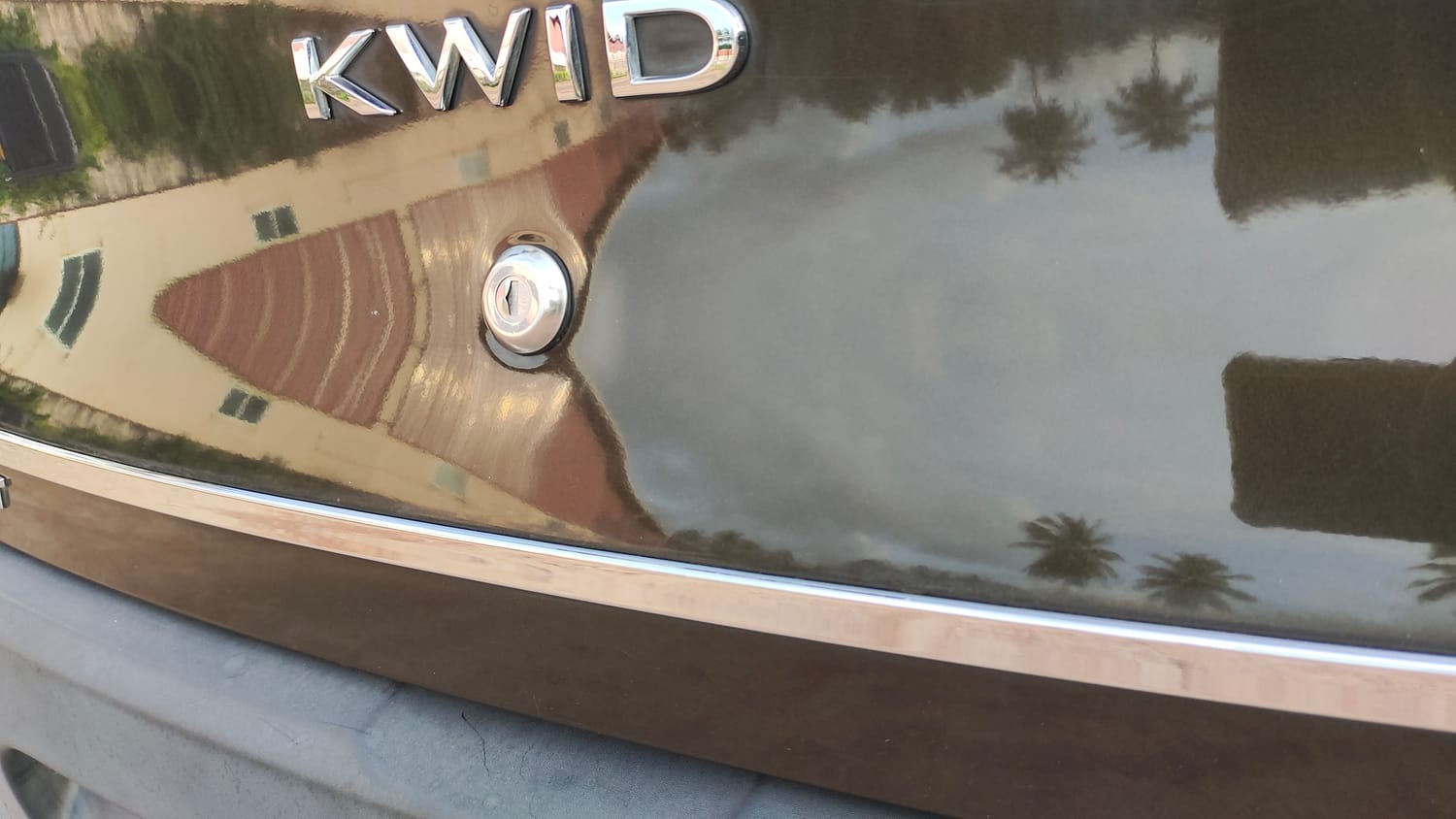 Used 2021 Renault Kwid RXT 1.0 Opt Petrol Manual dents MINOR DENT