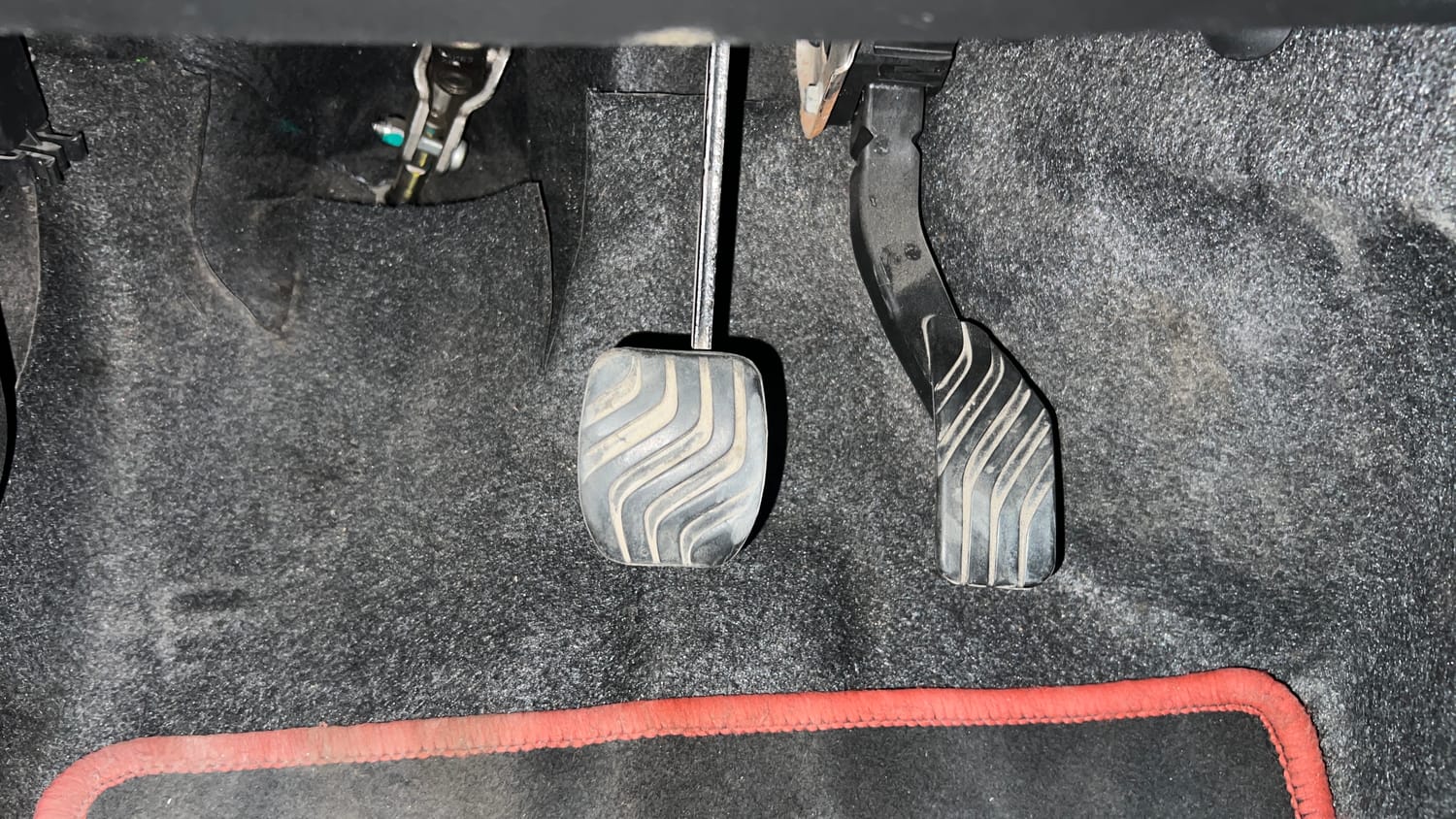 Used 2021 Renault Kwid RXT 1.0 AMT Opt Petrol Automatic interior PEDALS VIEW