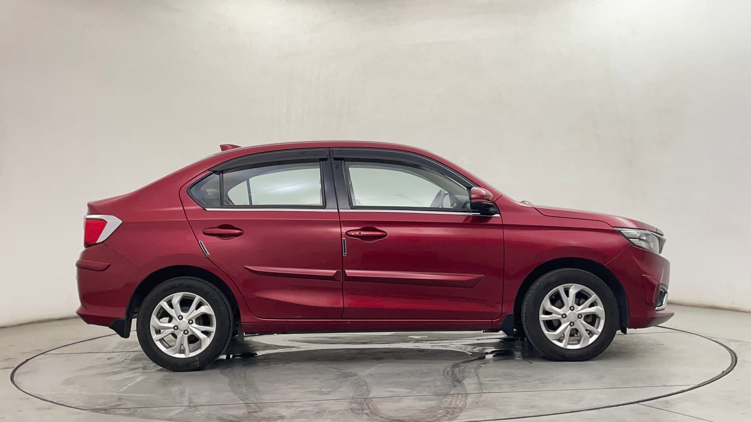 Used 2018 Honda Amaze 1.2 VX MT Petrol Petrol Manual exterior RIGHT SIDE VIEW