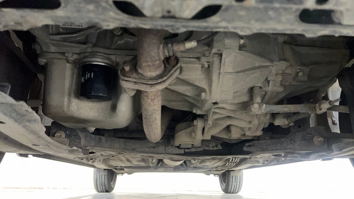 Used 2017 Maruti Suzuki Baleno Delta 1.2 Petrol Manual extra FRONT LEFT UNDERBODY VIEW