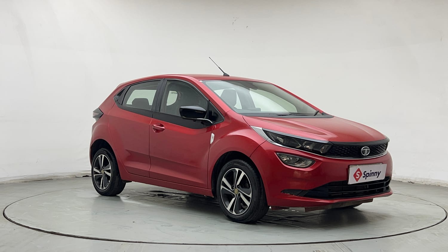 Used 2020 Tata Altroz XZ Petrol Petrol Manual exterior RIGHT FRONT CORNER VIEW