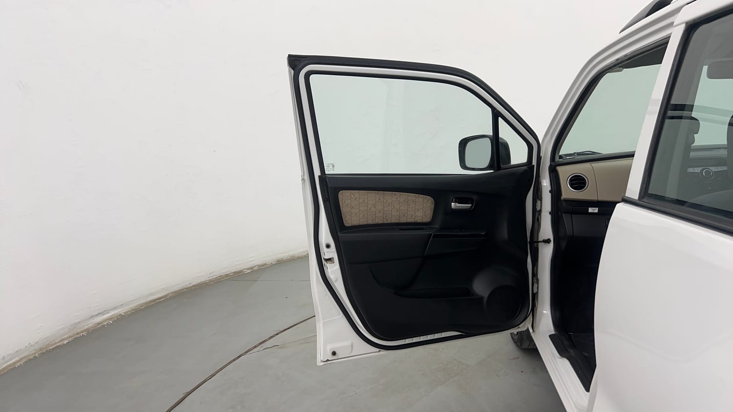 Used 2017 Maruti Suzuki Wagon R 1.0 VXI AMT Petrol Automatic interior LEFT FRONT DOOR OPEN VIEW