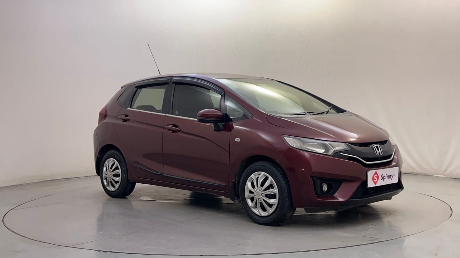 Used 2015 Honda Jazz SV Diesel Diesel Manual exterior RIGHT FRONT CORNER VIEW