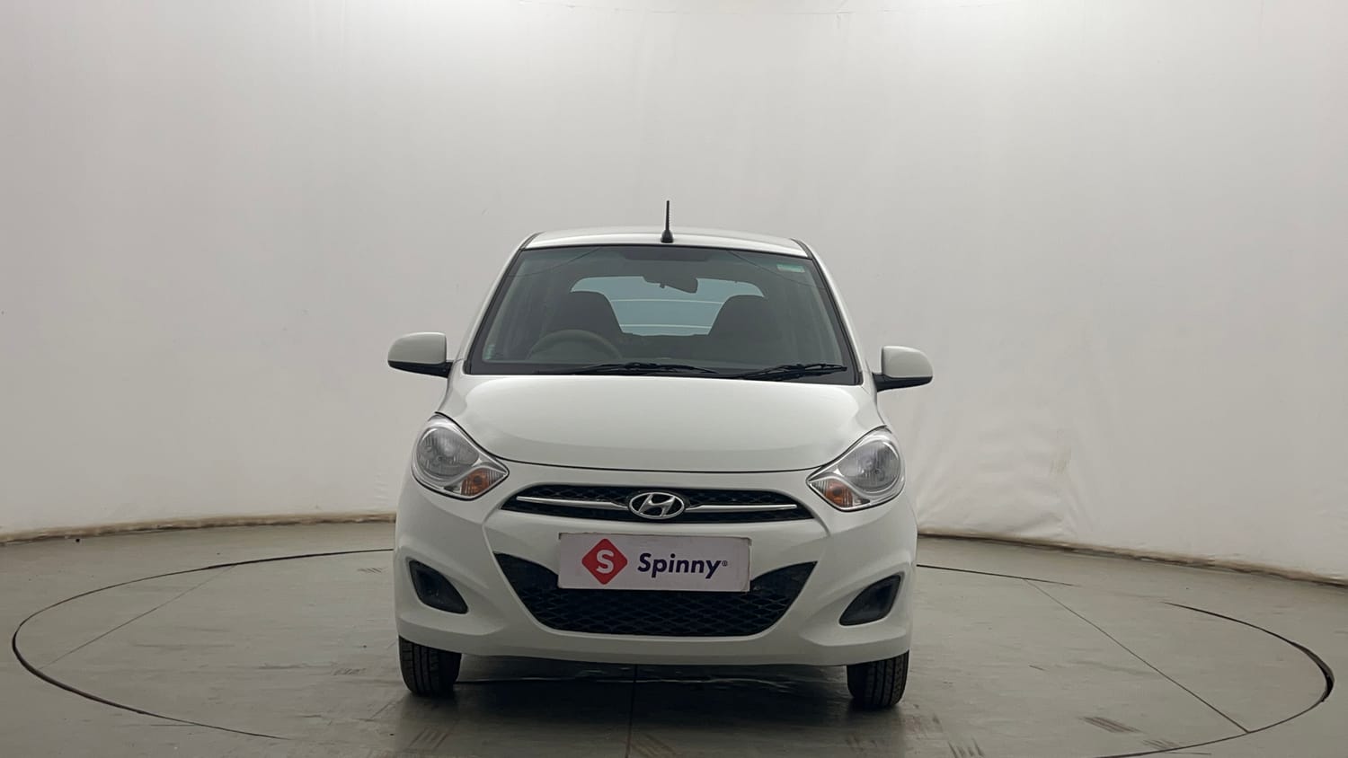 Used 2013 Hyundai i10 Magna 1.1 iRDE2 Petrol Manual exterior FRONT VIEW