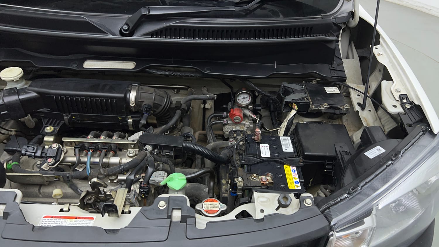 Used 2021 Maruti Suzuki S-Presso LXi CNG Cng Manual engine ENGINE LEFT SIDE VIEW
