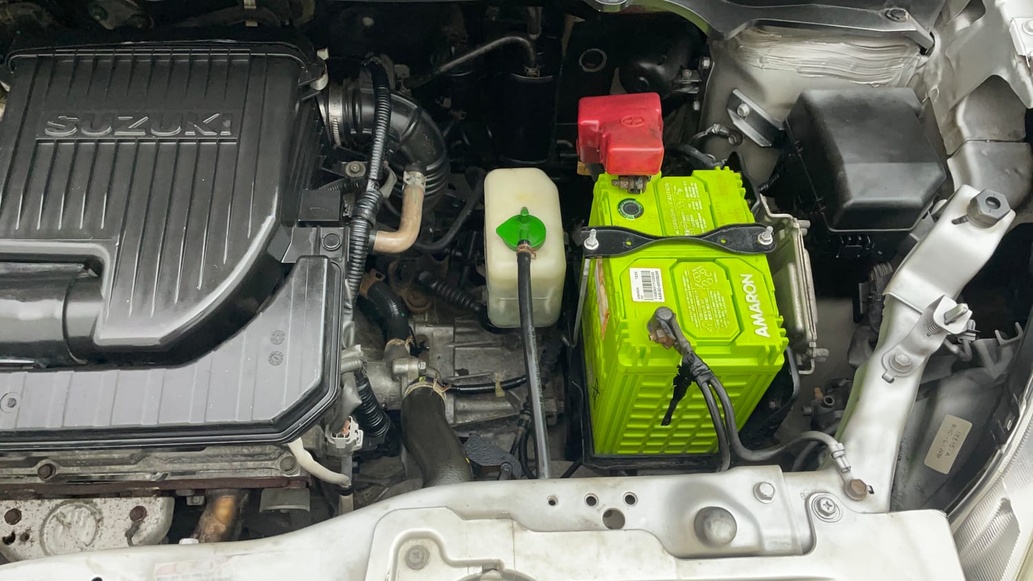 Used 2015 Maruti Suzuki Ritz Vxi BS-IV Petrol Manual engine ENGINE LEFT SIDE VIEW