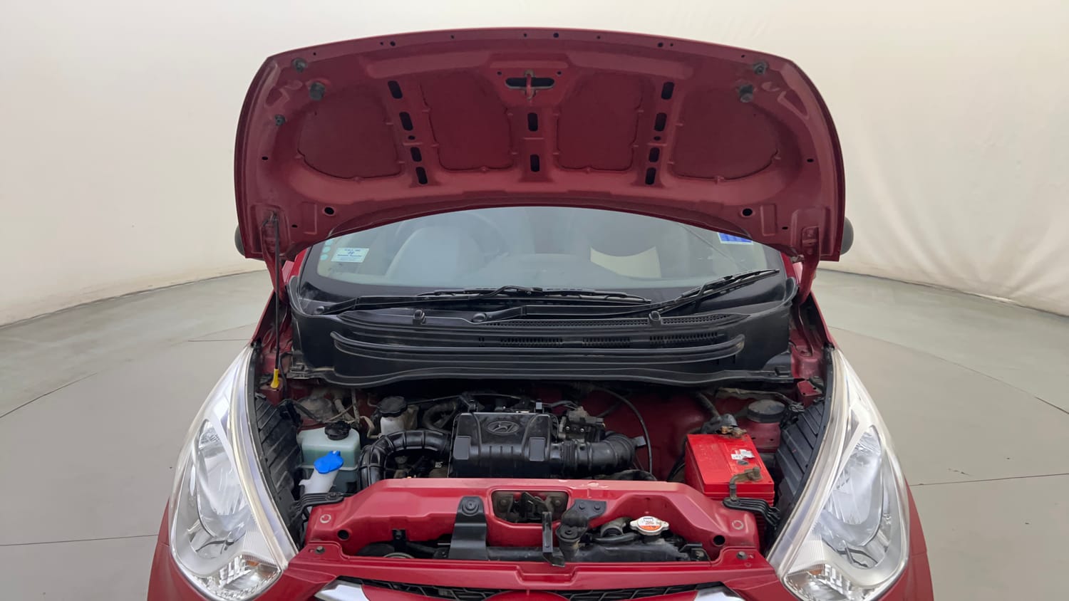 Used 2016 Hyundai Eon Era Petrol Manual engine ENGINE & BONNET OPEN FRONT VIEW