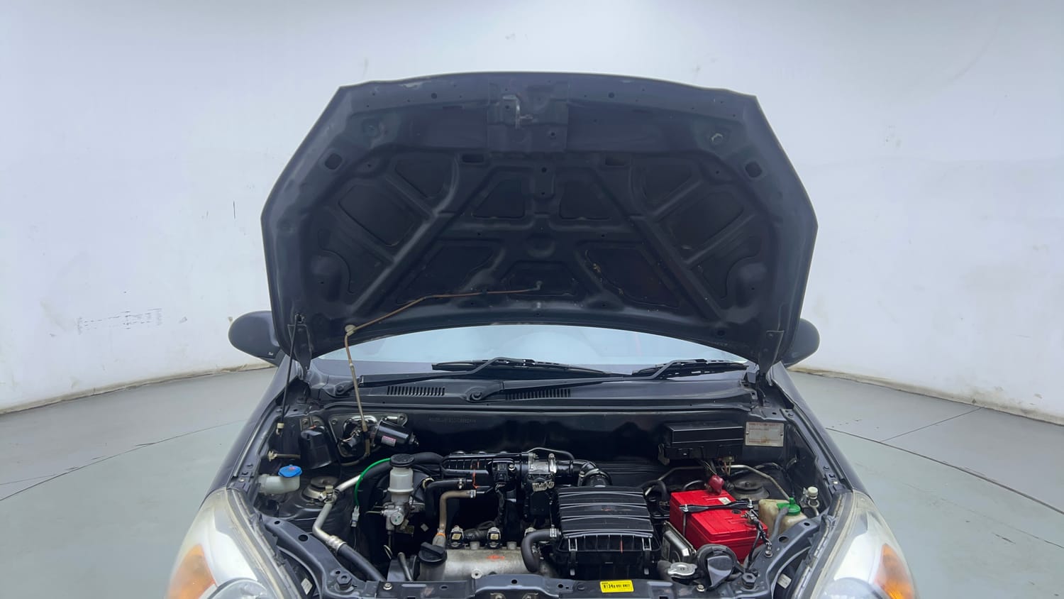 Used 2017 Maruti Suzuki Alto 800 LXi Petrol Manual engine ENGINE & BONNET OPEN FRONT VIEW