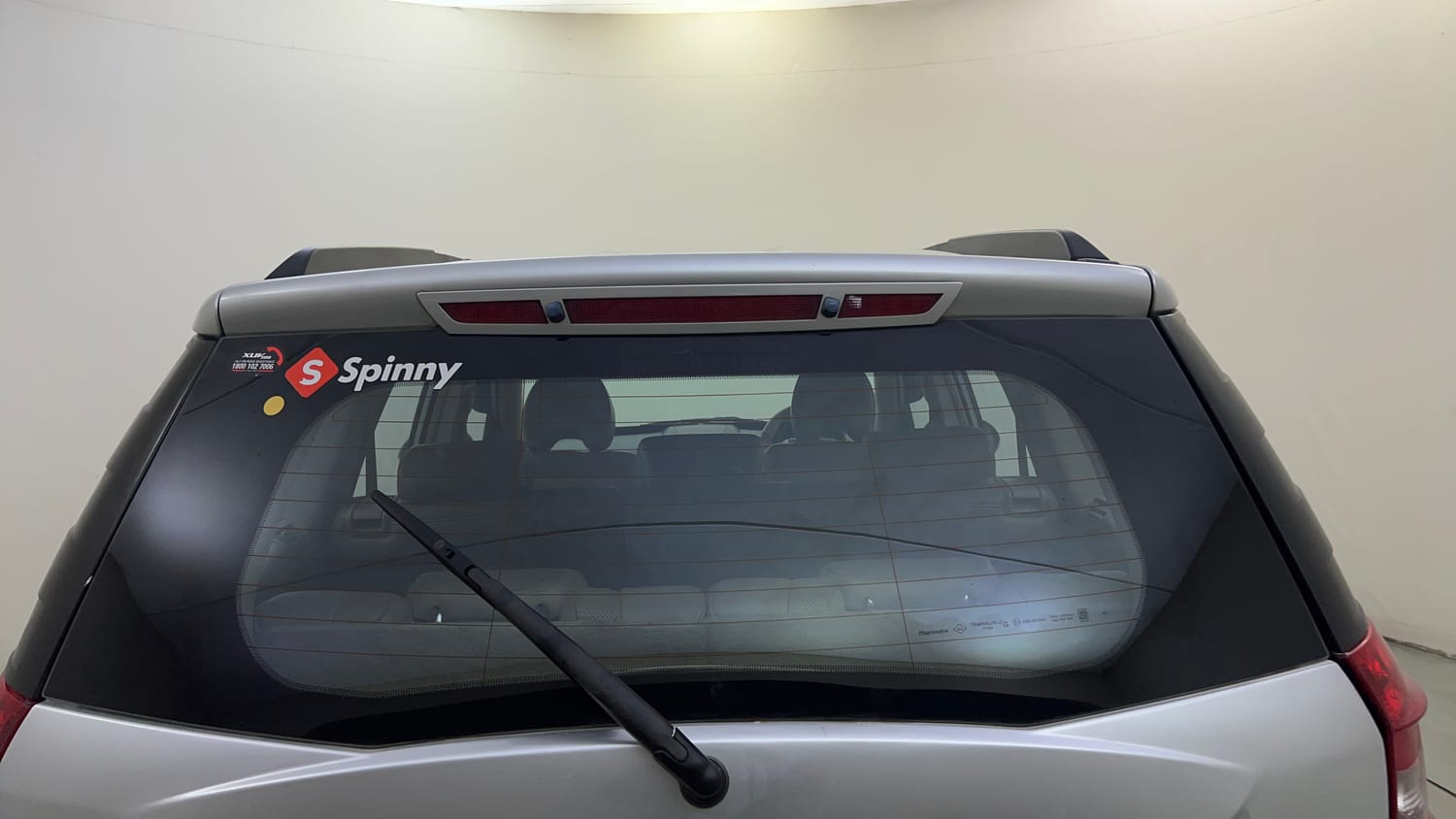Used 2016 Mahindra XUV500 W10 AT Diesel Automatic exterior BACK WINDSHIELD VIEW