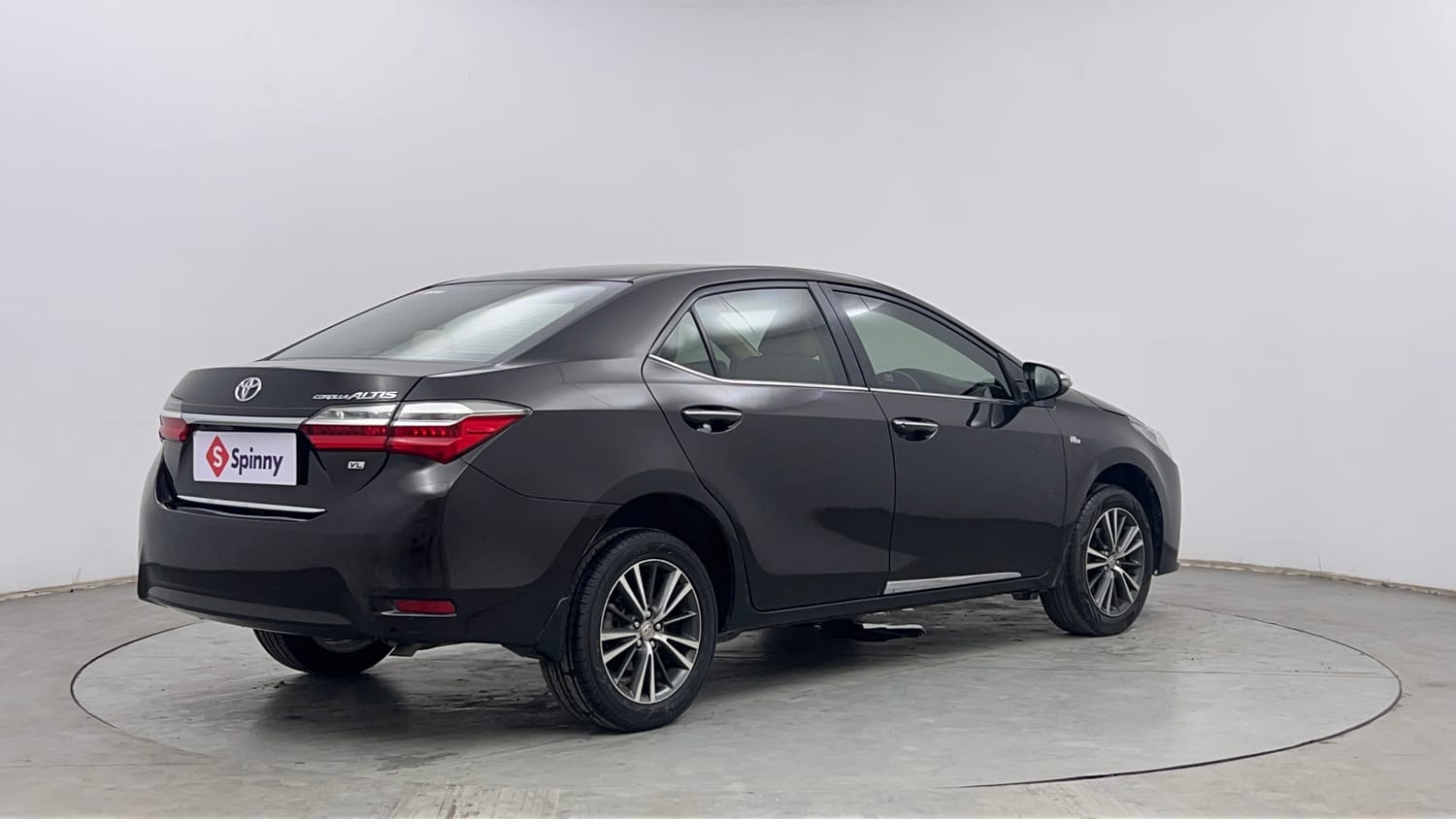 Used 2017 Toyota Corolla Altis VL CVT Petrol Petrol Automatic exterior RIGHT REAR CORNER VIEW