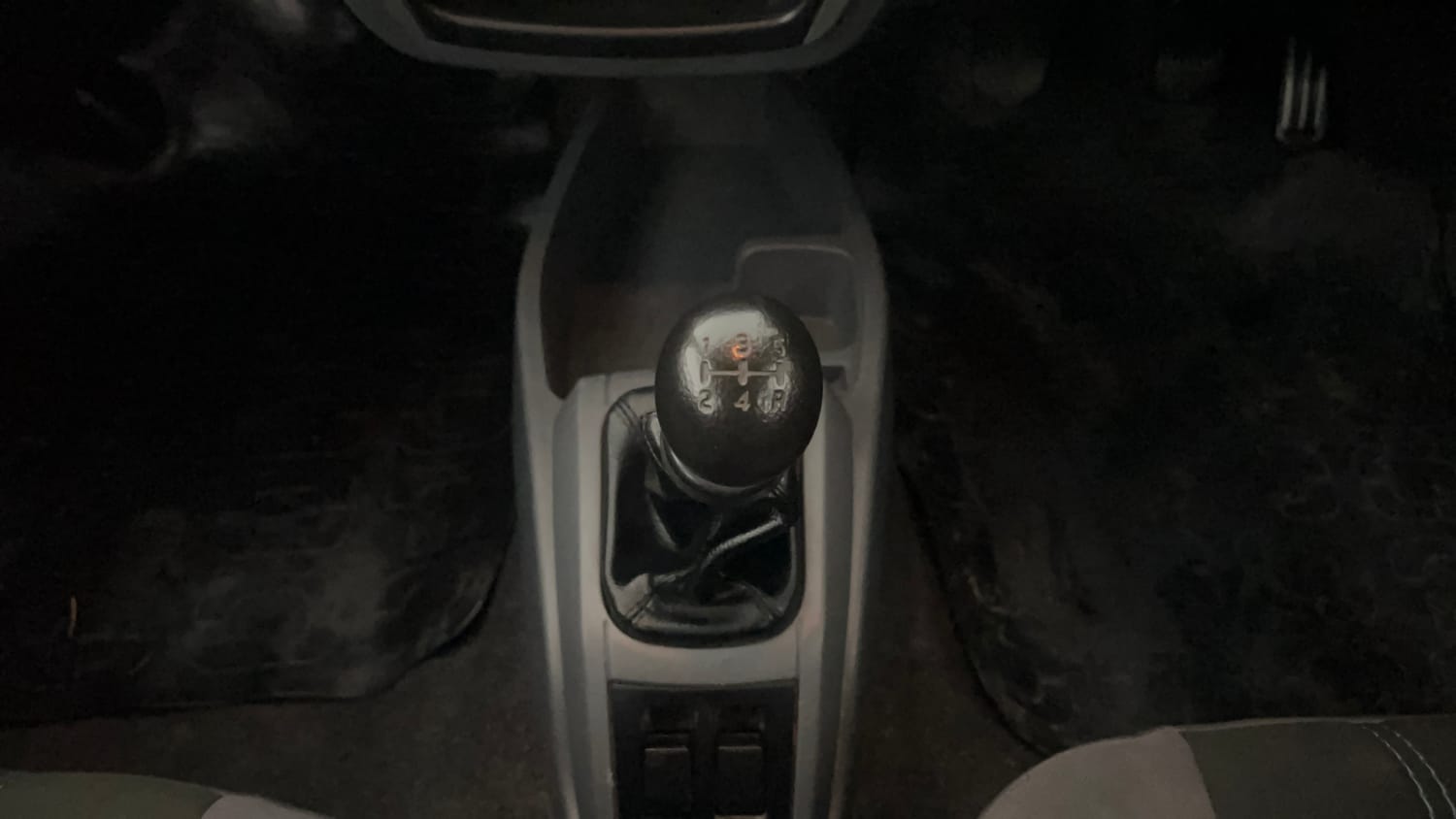 Used 2013 Maruti Suzuki Alto 800 Lxi Petrol Manual interior GEAR  KNOB VIEW