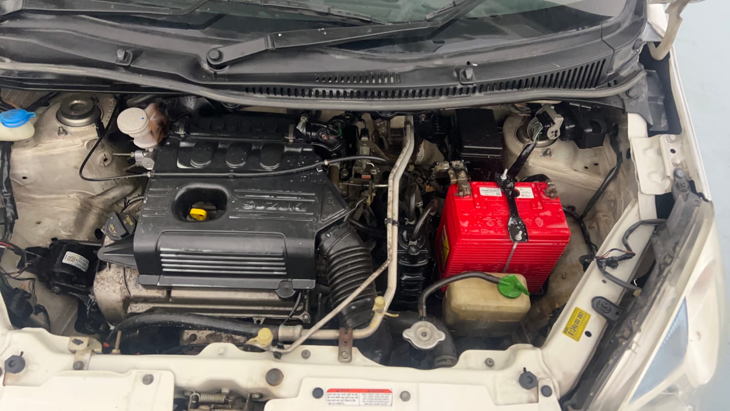 Used 2015 Maruti Suzuki Wagon R VXI Petrol Manual engine ENGINE LEFT SIDE VIEW