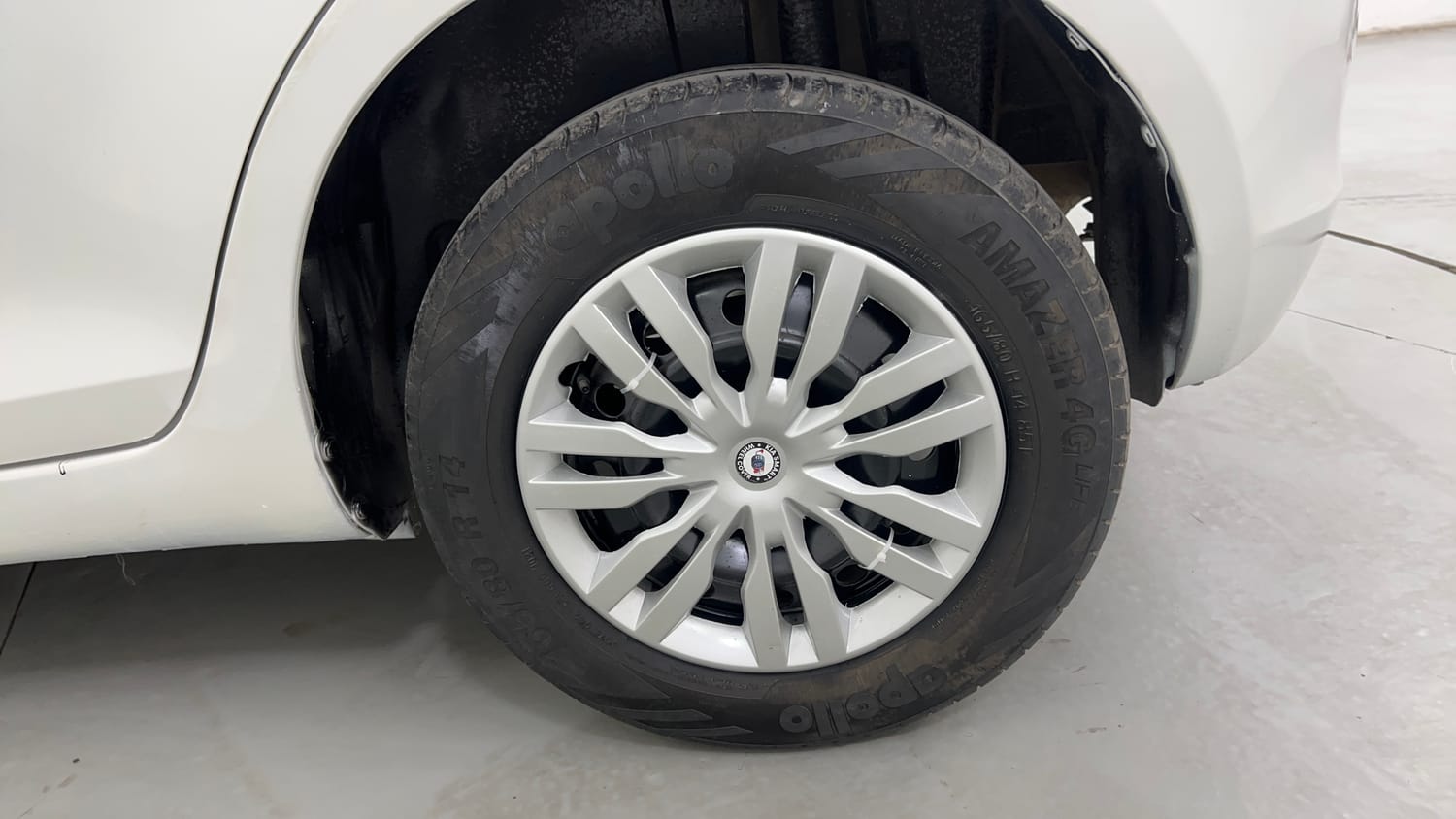 Used 2012 Maruti Suzuki Swift VDi Diesel Manual tyres LEFT REAR TYRE RIM VIEW