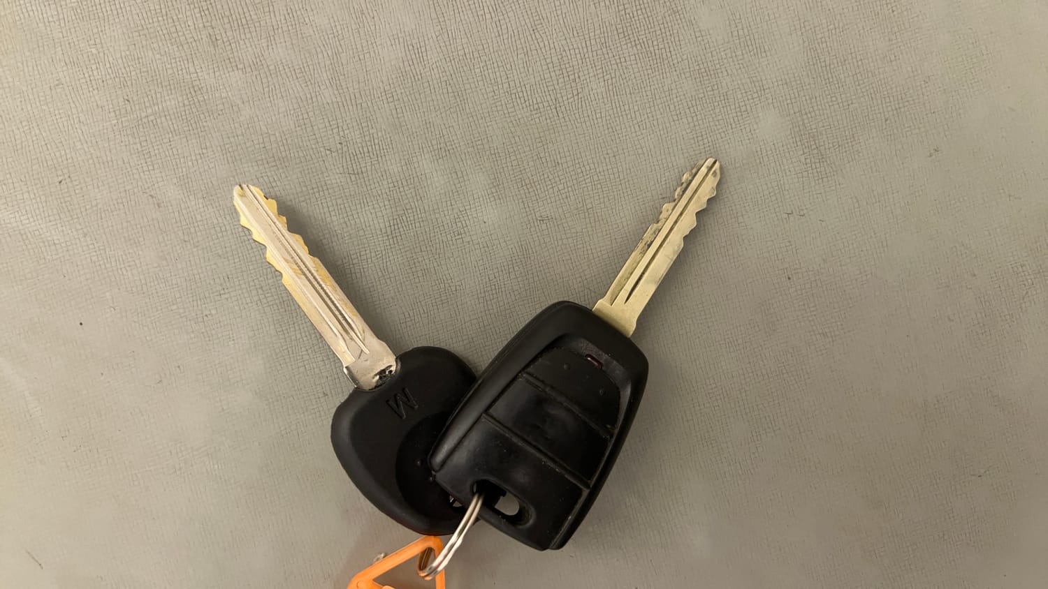 Used 2018 Hyundai Grand i10 Sportz AT 1.2 Kappa VTVT Petrol Automatic extra CAR KEY VIEW