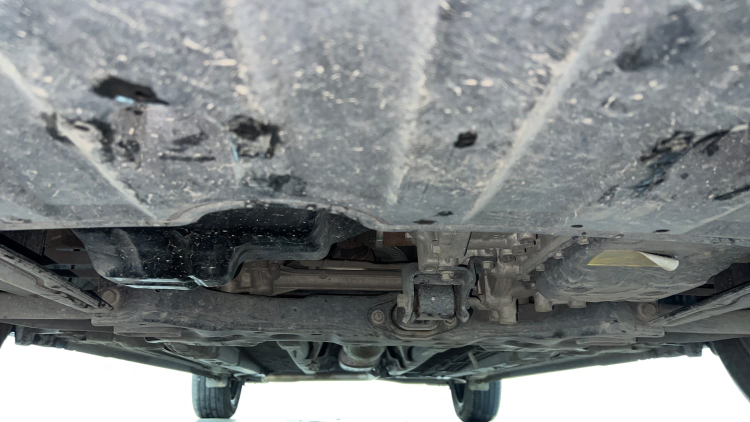 Used 2025 Hyundai Verna SX 1.5 Petrol IVT Petrol Automatic extra FRONT LEFT UNDERBODY VIEW