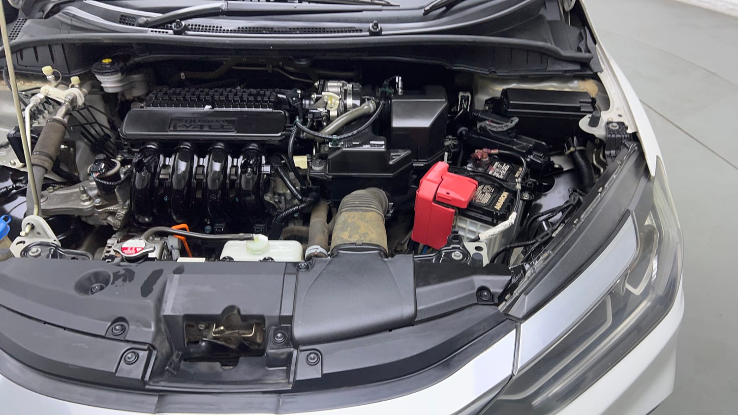 Used 2022 Honda City 4th Generation V Petrol Petrol Manual engine ENGINE LEFT SIDE VIEW
