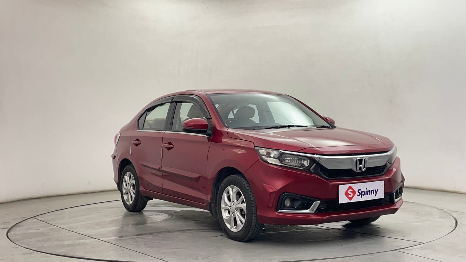 Used 2018 Honda Amaze 1.2 VX MT Petrol Petrol Manual exterior RIGHT FRONT CORNER VIEW
