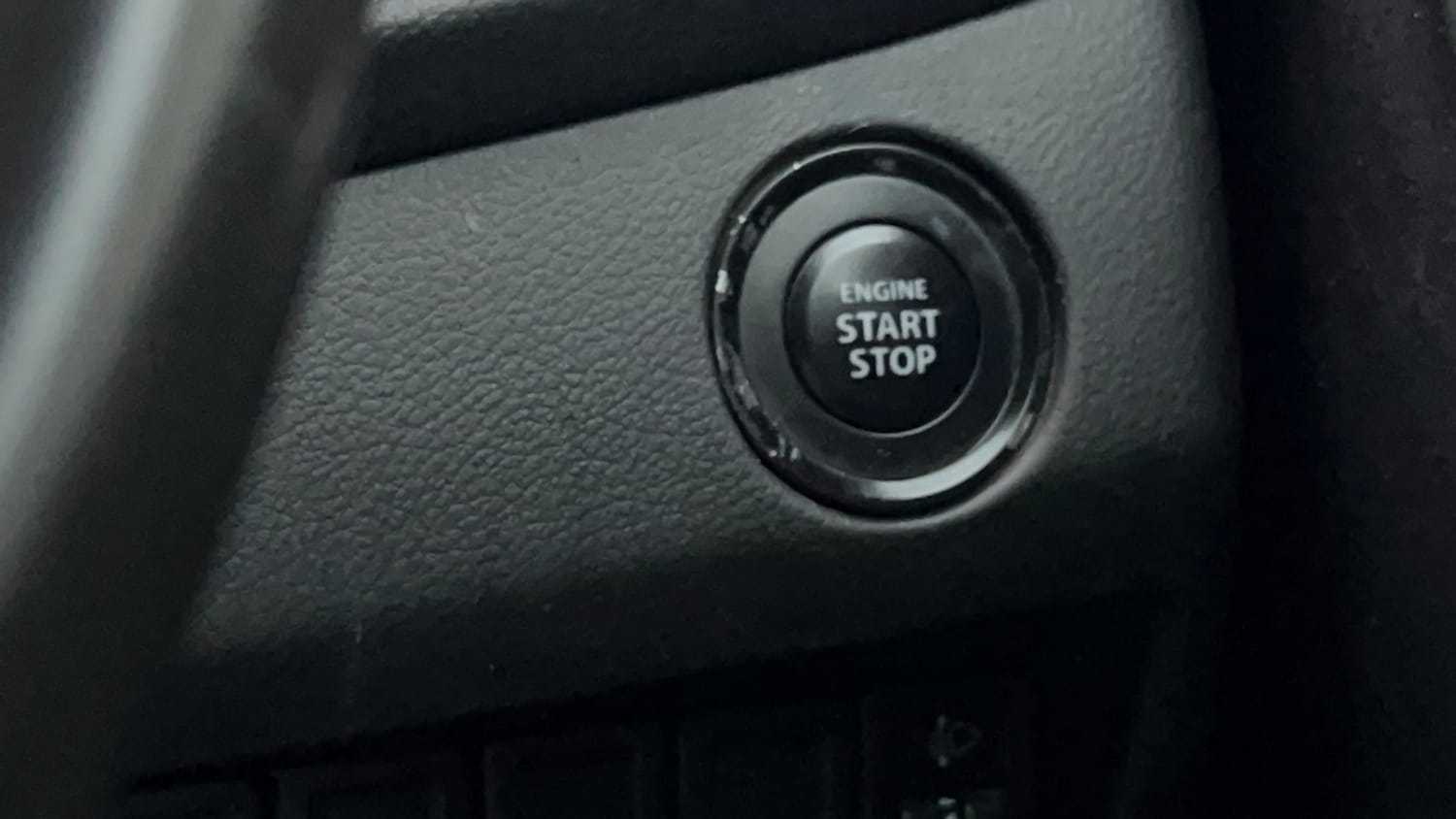 Used 2019 Toyota Glanza V Petrol Manual top_features Keyless start