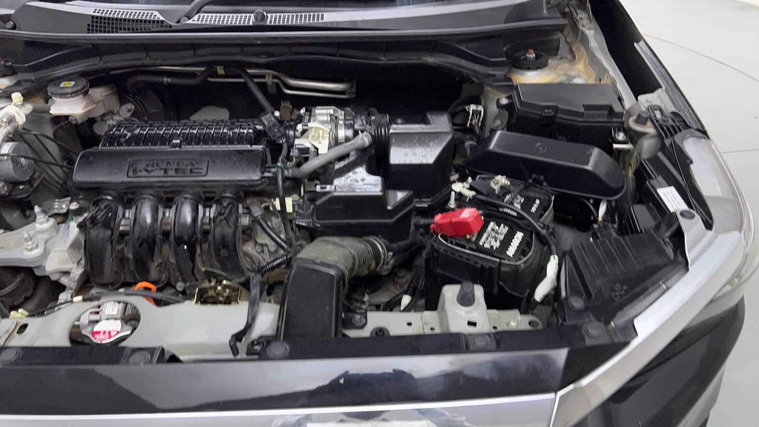 Used 2025 Honda Amaze VX 1.2 Petrol CVT Petrol Automatic engine ENGINE LEFT SIDE VIEW