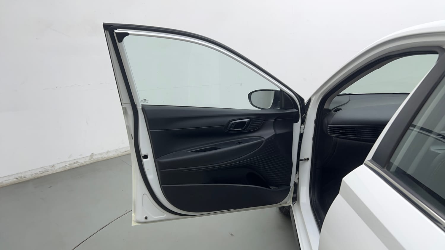 Used 2023 Hyundai i20 Sportz 1.2 IVT Petrol Automatic interior LEFT FRONT DOOR OPEN VIEW