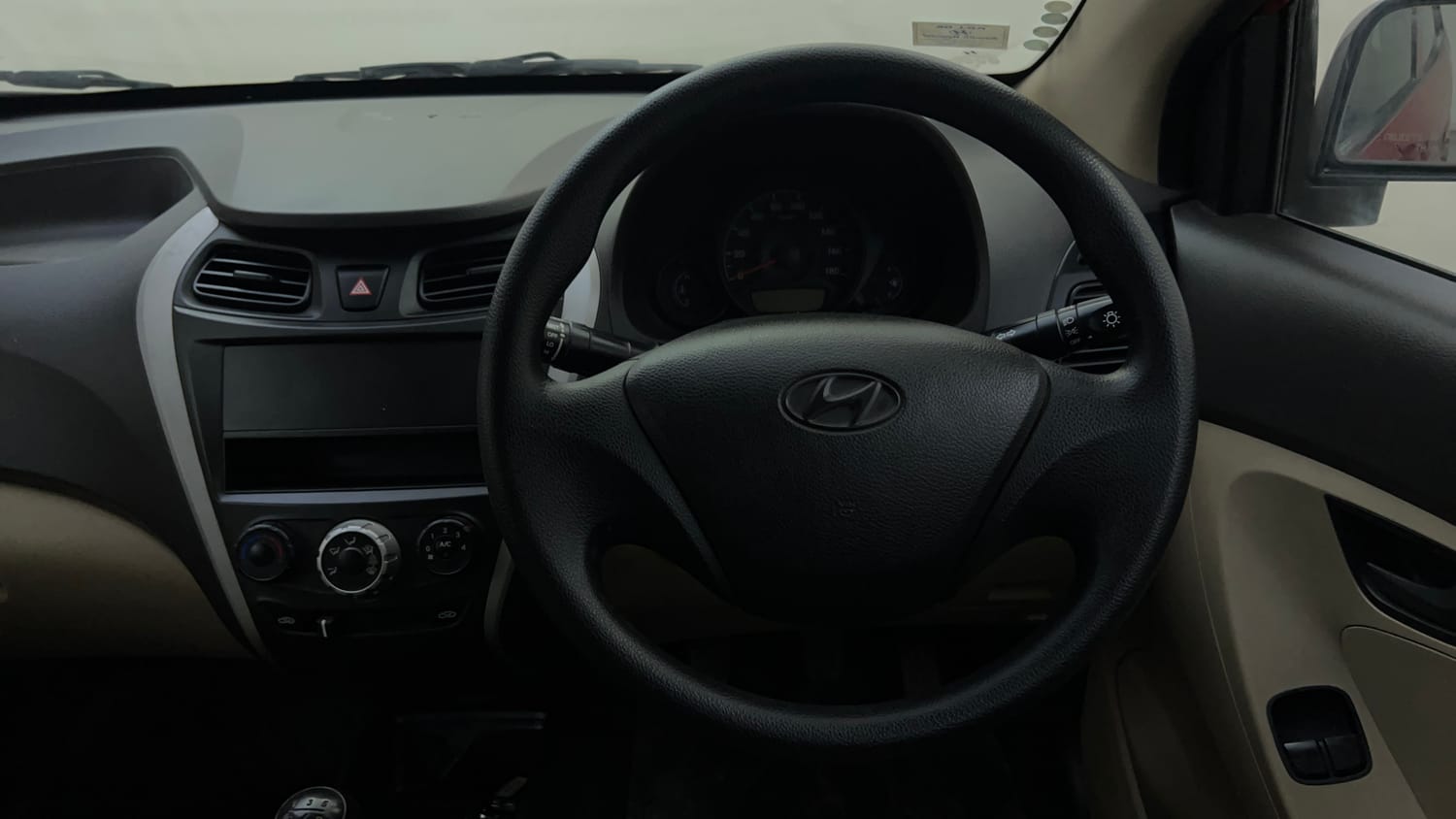 Used 2016 Hyundai Eon Era Petrol Manual interior STEERING VIEW