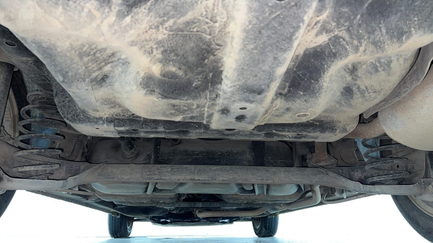 Used 2019 Honda City V Petrol Petrol Manual extra REAR UNDERBODY VIEW (TAKEN FROM REAR)