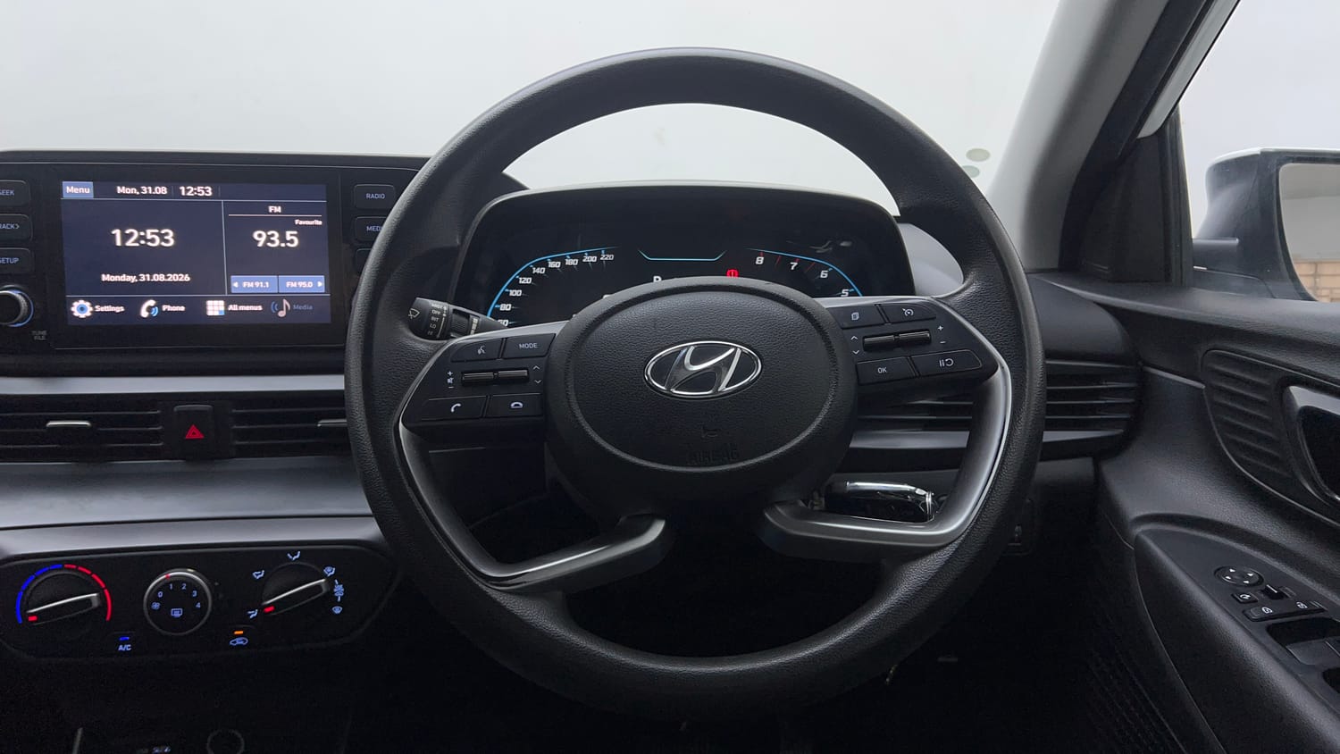 Used 2023 Hyundai i20 Sportz 1.2 IVT Petrol Automatic interior STEERING VIEW