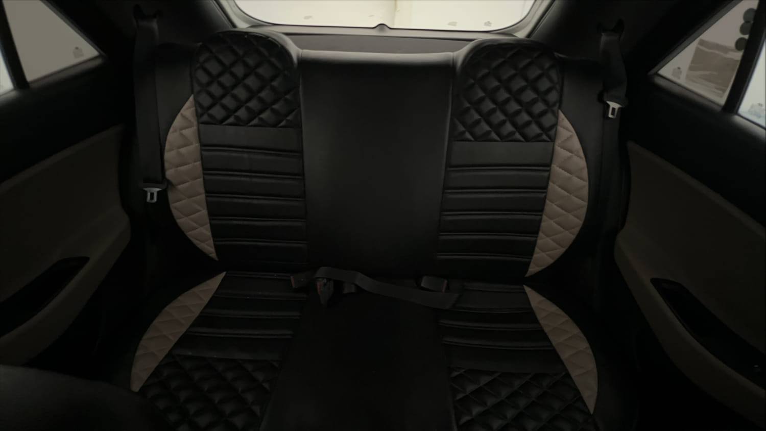 Used 2018 Hyundai Elite i20 Magna Executive 1.2 Petrol Manual interior REAR SEAT CONDITION VIEW