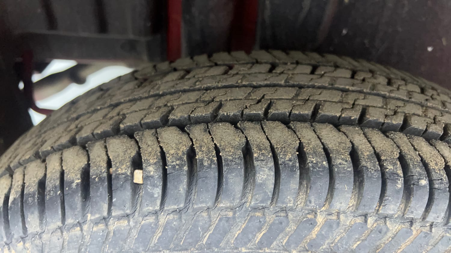 Used 2015 Maruti Suzuki Swift VXi Petrol Manual tyres RIGHT REAR TYRE TREAD VIEW