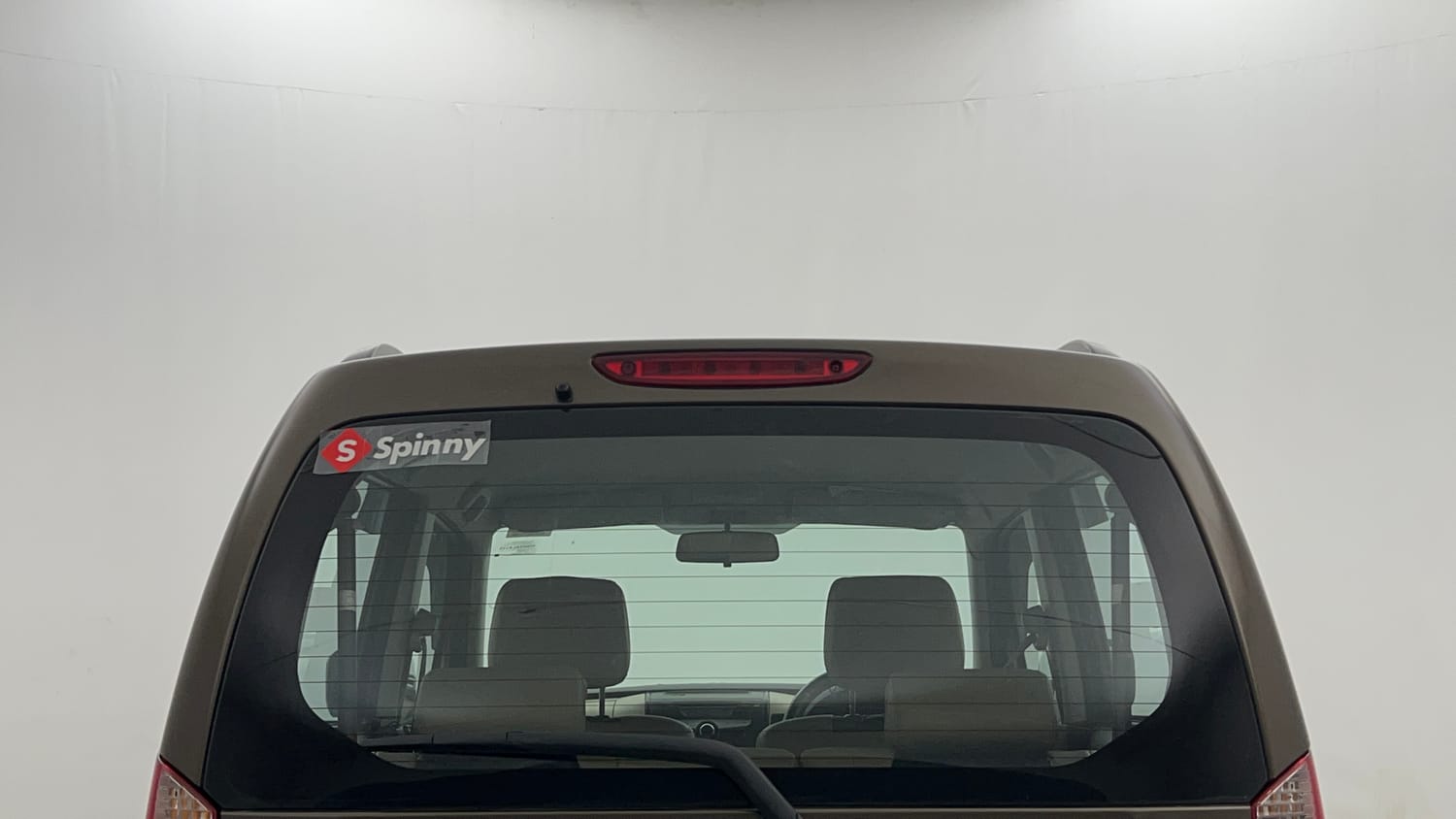 Used 2017 Maruti Suzuki Wagon R VXI Petrol Manual top_features Rear defogger