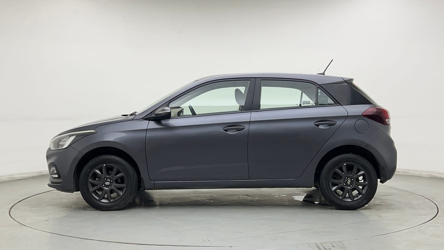 Used 2020 Hyundai Elite i20 Sportz Plus 1.2 Petrol Manual exterior LEFT SIDE VIEW