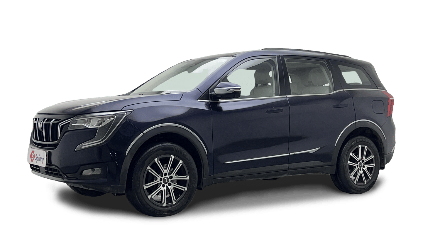 Used 2021 Mahindra XUV700 AX 7 Diesel AT Luxury Pack 7 STR Diesel Automatic Image