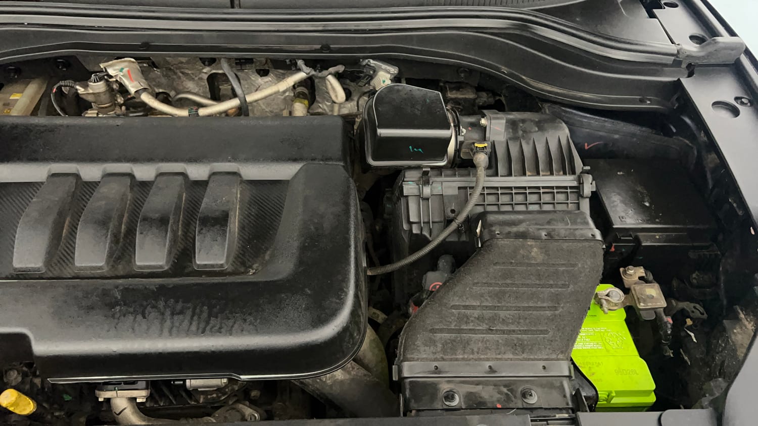 Used 2023 Mahindra XUV700 AX 3 Diesel MT 7 STR Diesel Manual engine ENGINE LEFT SIDE VIEW