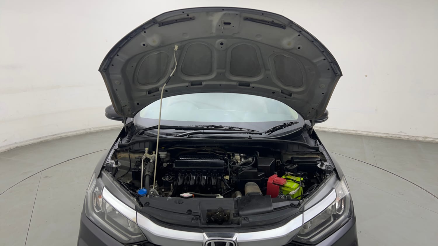 Used 2019 Honda City V Petrol Petrol Manual engine ENGINE & BONNET OPEN FRONT VIEW