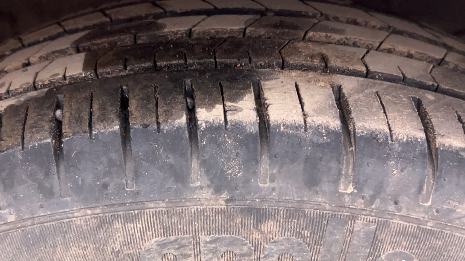 Used 2021 Toyota Glanza G Petrol Manual tyres RIGHT FRONT TYRE TREAD VIEW
