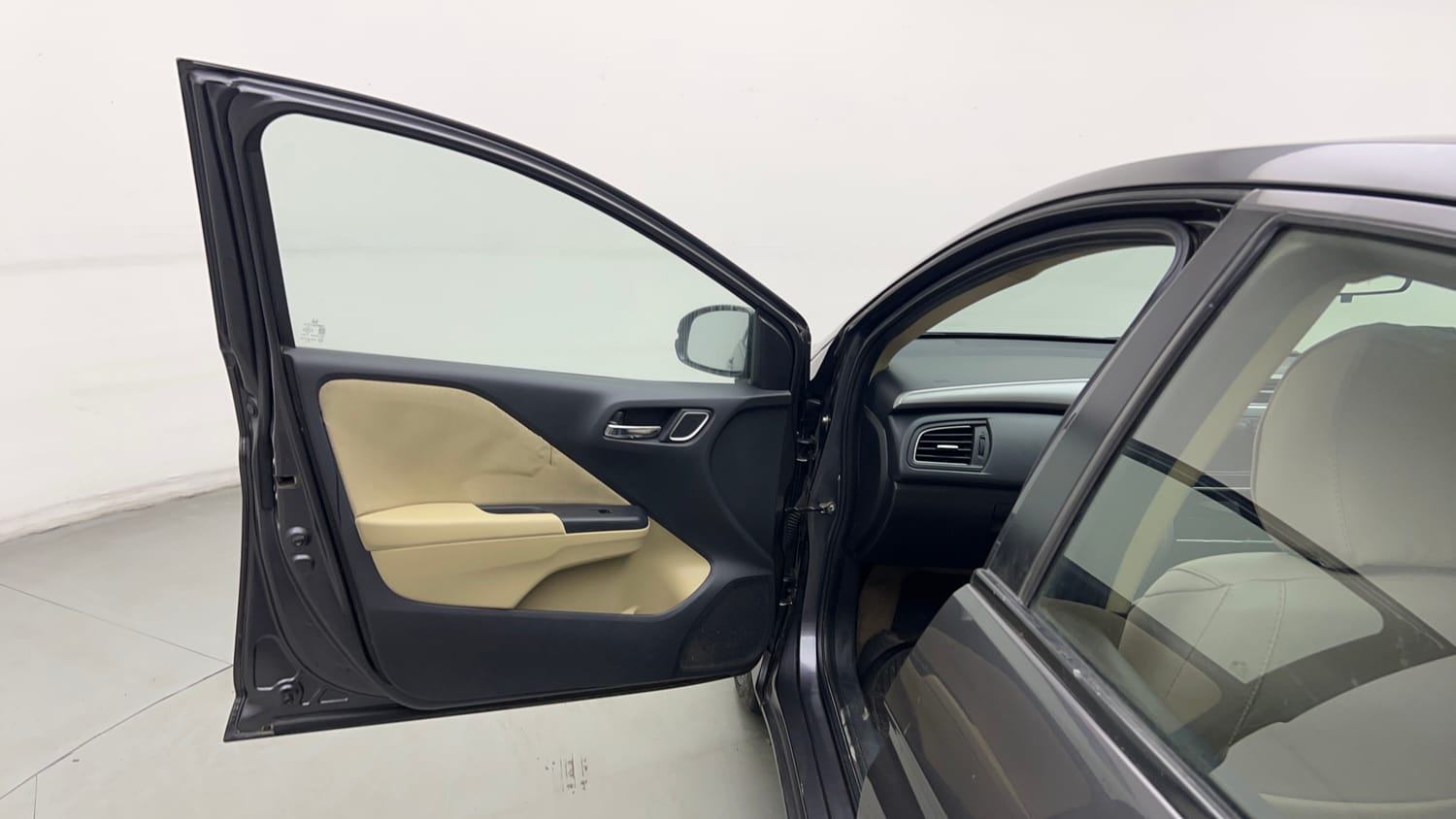Used 2019 Honda City V Petrol Petrol Manual interior LEFT FRONT DOOR OPEN VIEW