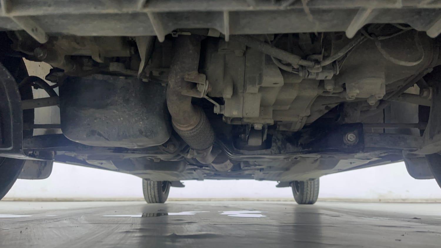 Used 2015 Volkswagen Polo Trendline 1.2L (P) Petrol Manual extra FRONT LEFT UNDERBODY VIEW