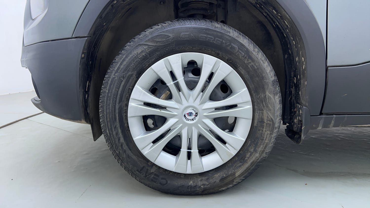 Used 2024 Tata Punch Pure CNG Cng Manual tyres LEFT FRONT TYRE RIM VIEW