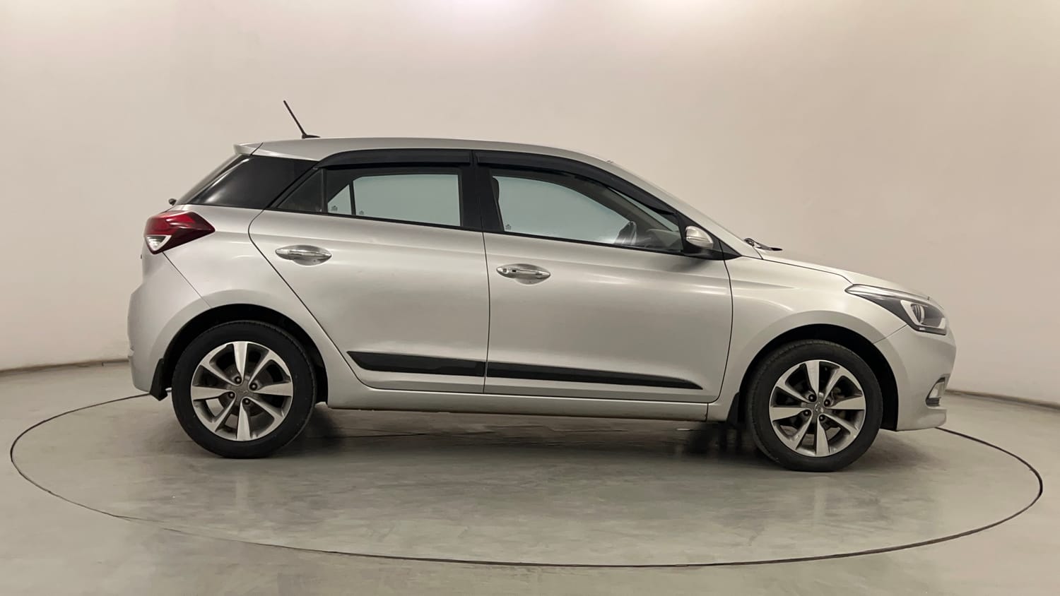 Used 2018 Hyundai Elite i20 Asta 1.2 (O) Petrol Manual exterior RIGHT SIDE VIEW