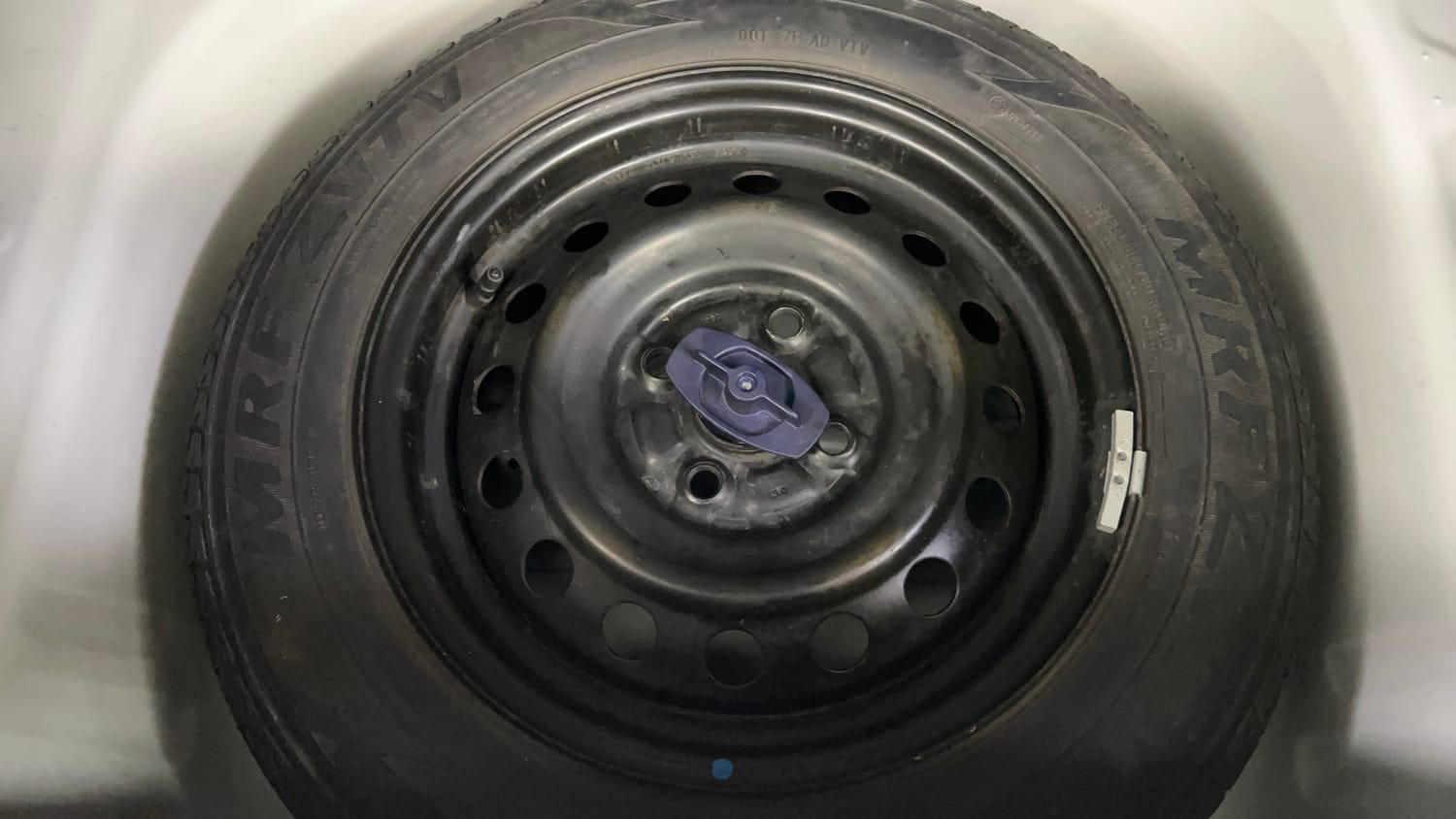 Used 2019 Maruti Suzuki Wagon R 1.0 VXI AMT Petrol Automatic tyres SPARE TYRE VIEW