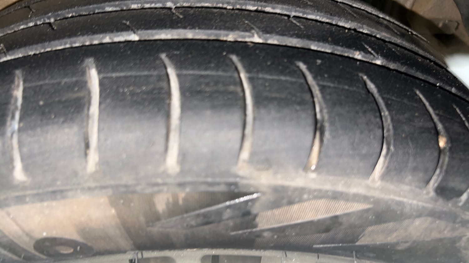 Used 2015 Tata Zest XE Petrol Petrol Manual tyres LEFT REAR TYRE TREAD VIEW